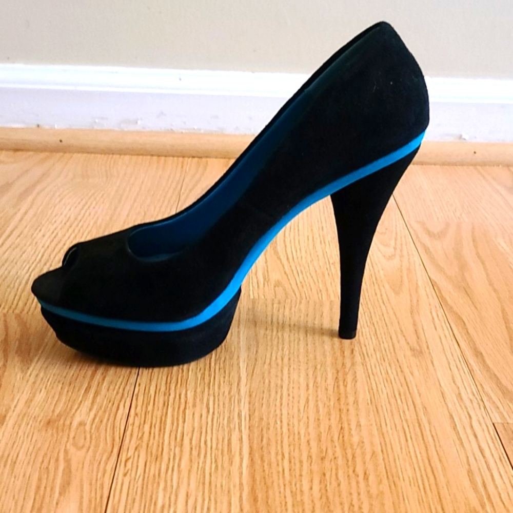 Two Lips Suede Heels